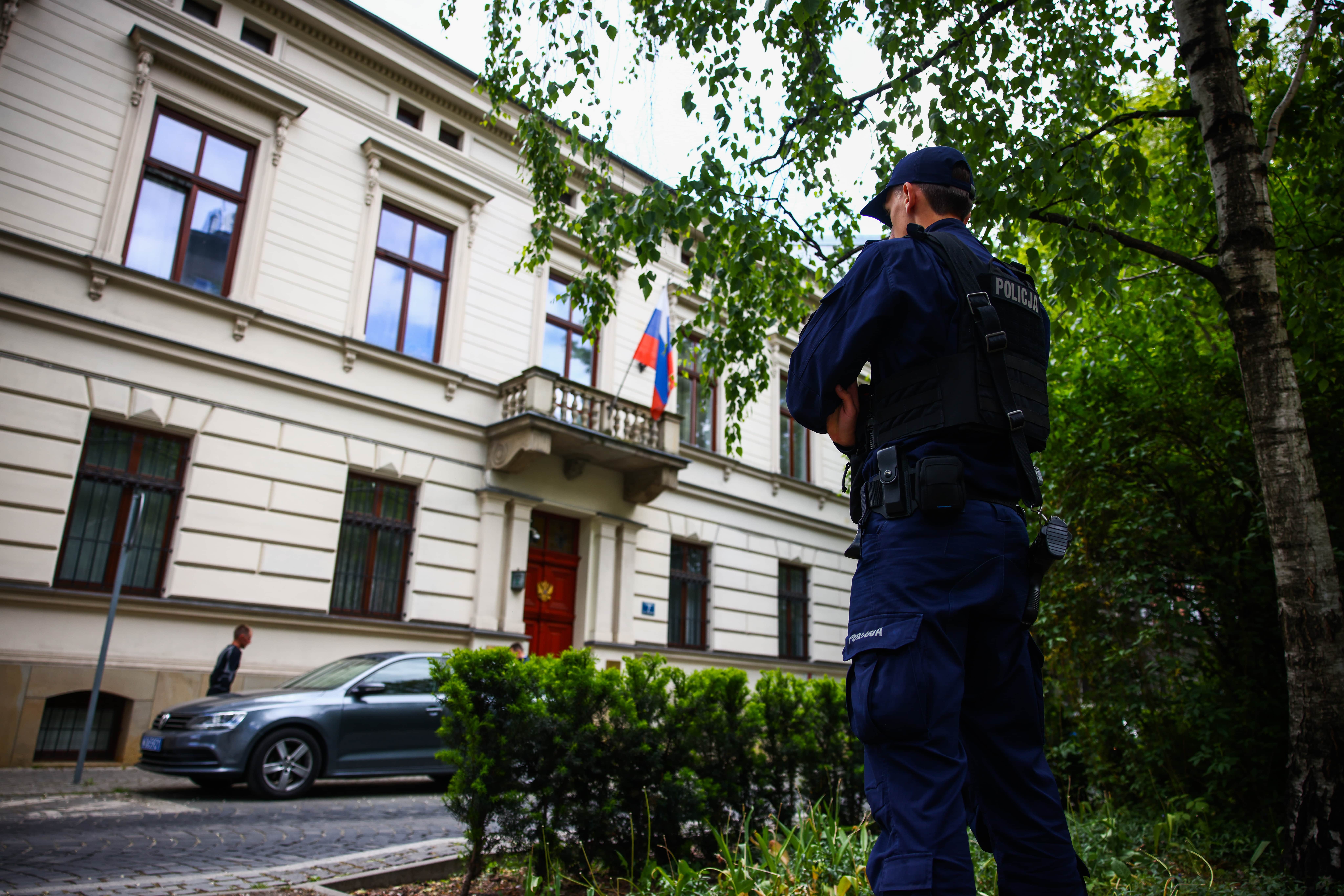 Польша закрывает российское консульство в Кракове